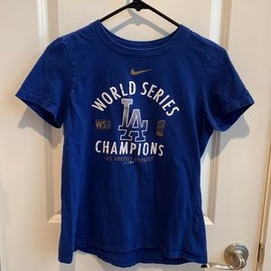 Women’s Dodger Tshirt S